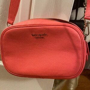 Gorgeous color, nice for spring!